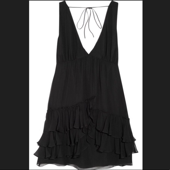 Elizabeth and James Dress - Picture 2 of 8